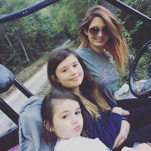 Meet your Posher, Cara